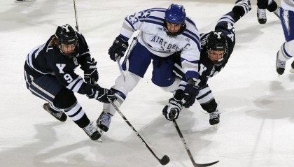 开云直播中心|主场王本色依旧！凯恩欧冠主场火力全开，短暂客场哑火难掩高效本质