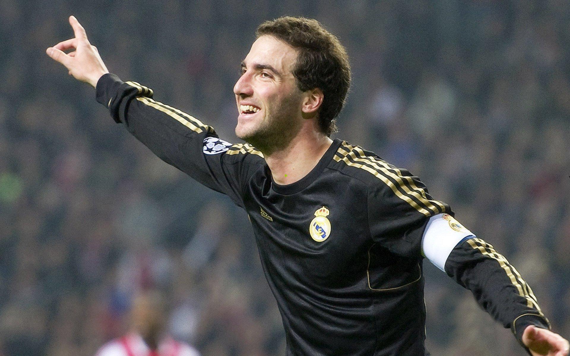 津门虎官宣锁定葡甲指挥官哈达斯 新赛季8号战袍迎新主