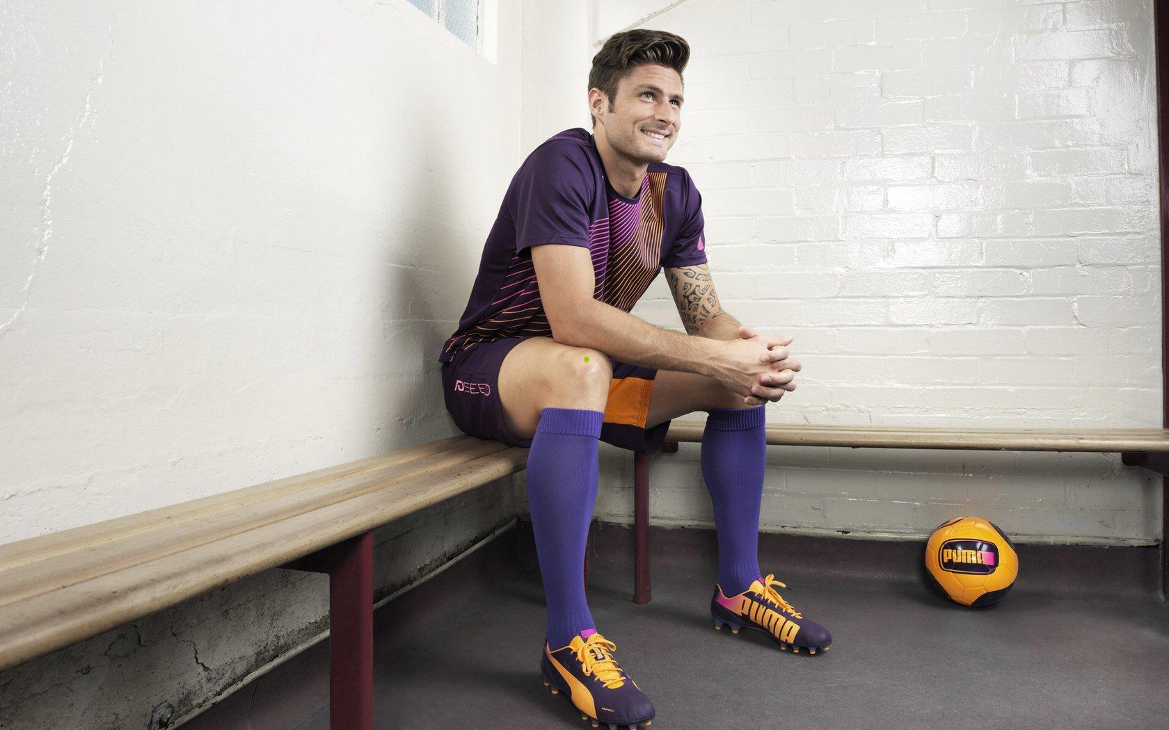 无痕助攻里程碑突破八百 EDG.M主场激战告捷3比1击败Hero久竞